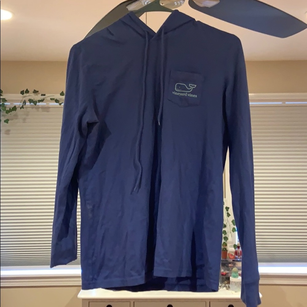 vineyard vines hooded shirt